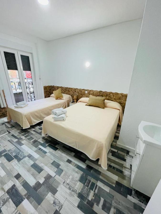 Habitación Triple con baño compartido